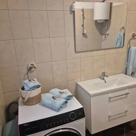 Lana Apartman
