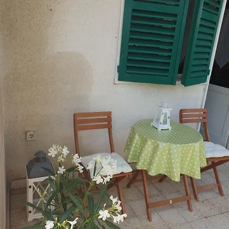 Lana Apartment Trogir