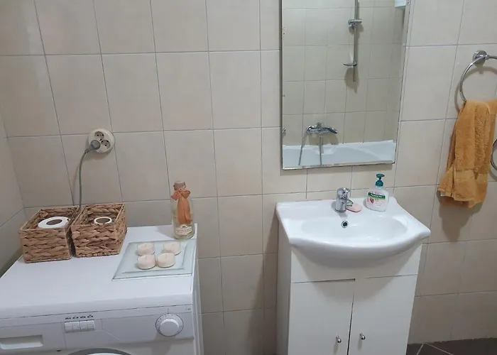 拉纳公寓 特罗吉尔